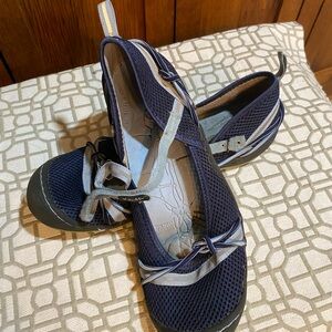 Women's Navy Mesh Slip-On Shoes